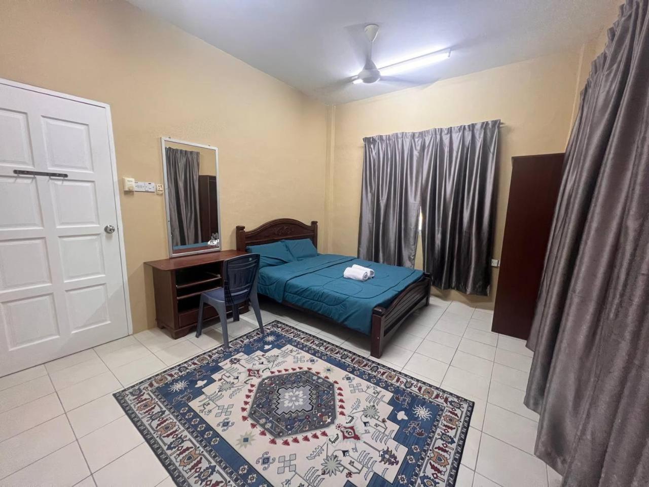 ホテル Putra Sentosa Retreat Camp, Sematan 部屋 写真