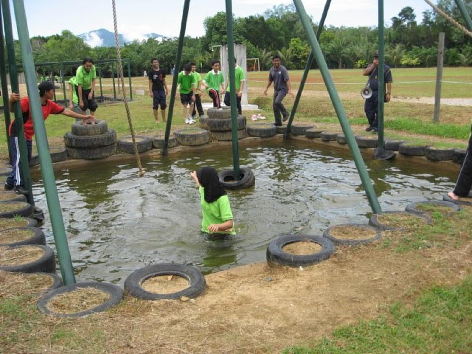 ホテル Putra Sentosa Retreat Camp, Sematan エクステリア 写真