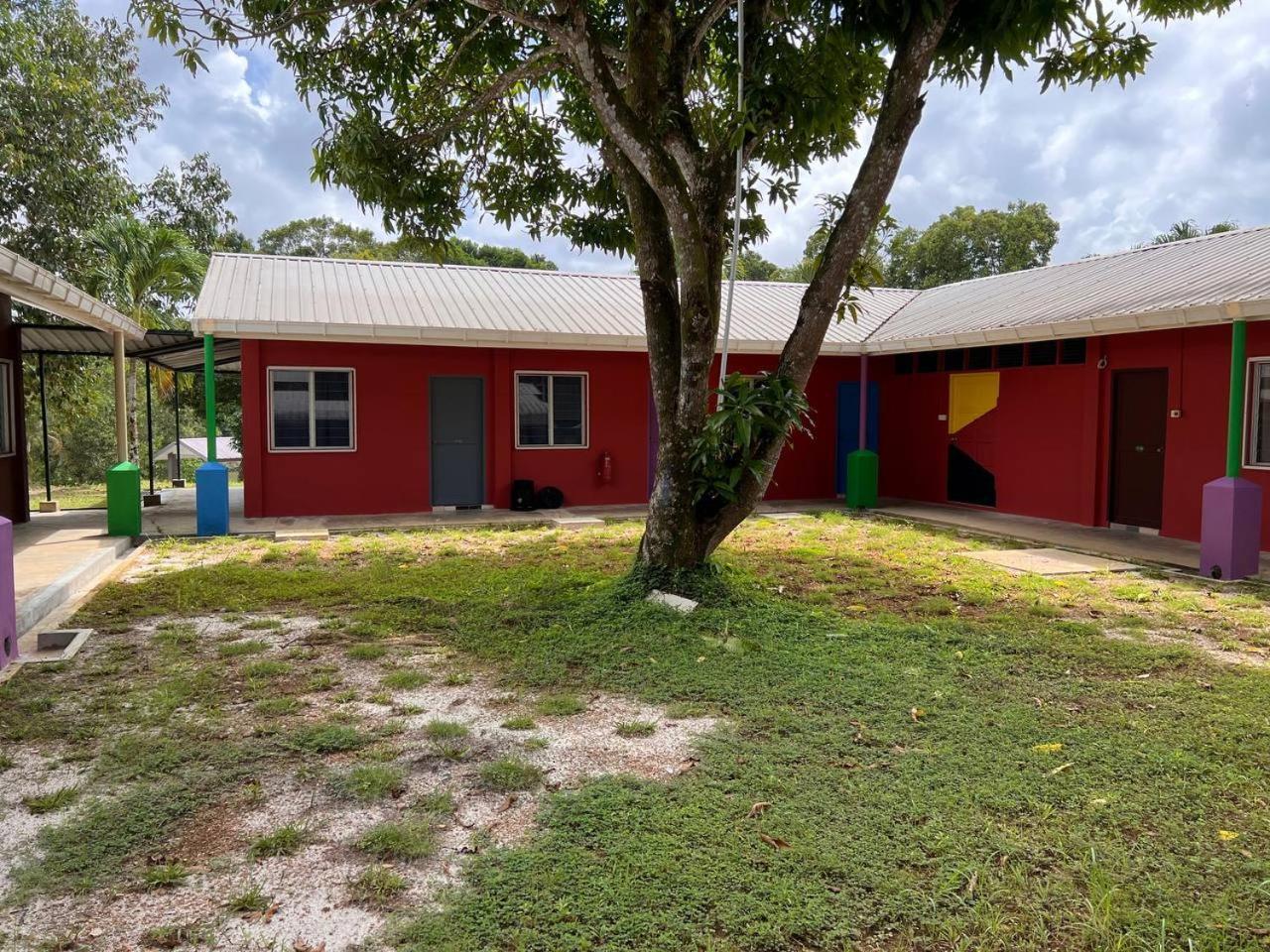 ホテル Putra Sentosa Retreat Camp, Sematan 部屋 写真